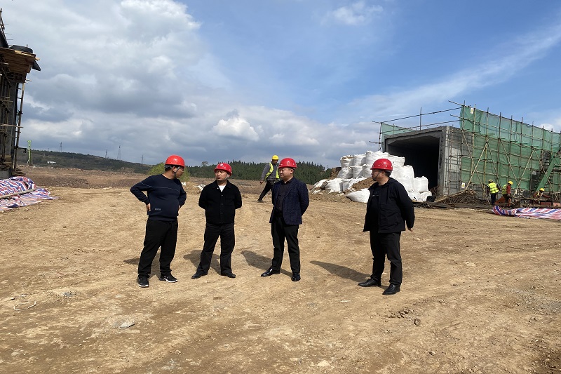 拼經(jīng)濟(jì)，比發(fā)展②┃范文偉督戰(zhàn)在建項(xiàng)目